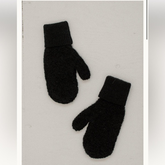NWT Bare Knitwear Alpaca Boucle Mittens in Classic - Black - Picture 7 of 9